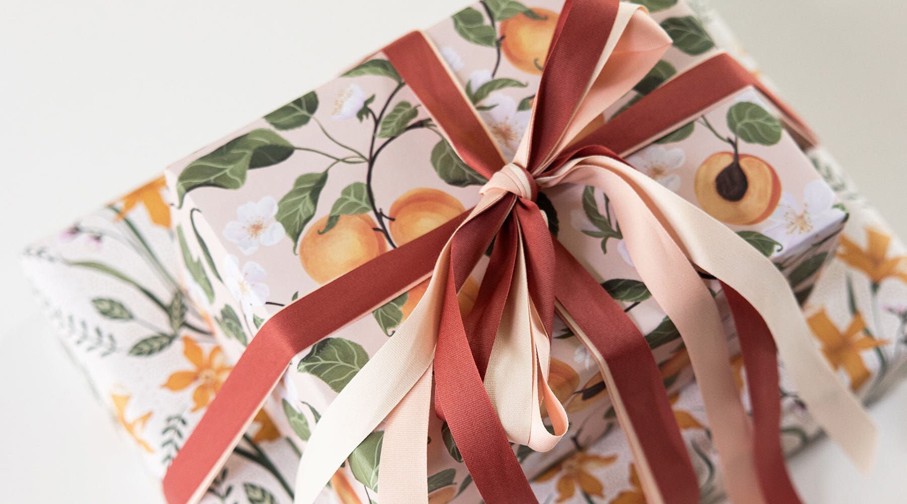 10 Beautiful Gift Wrapping Ideas Using Premium Gift Wrap