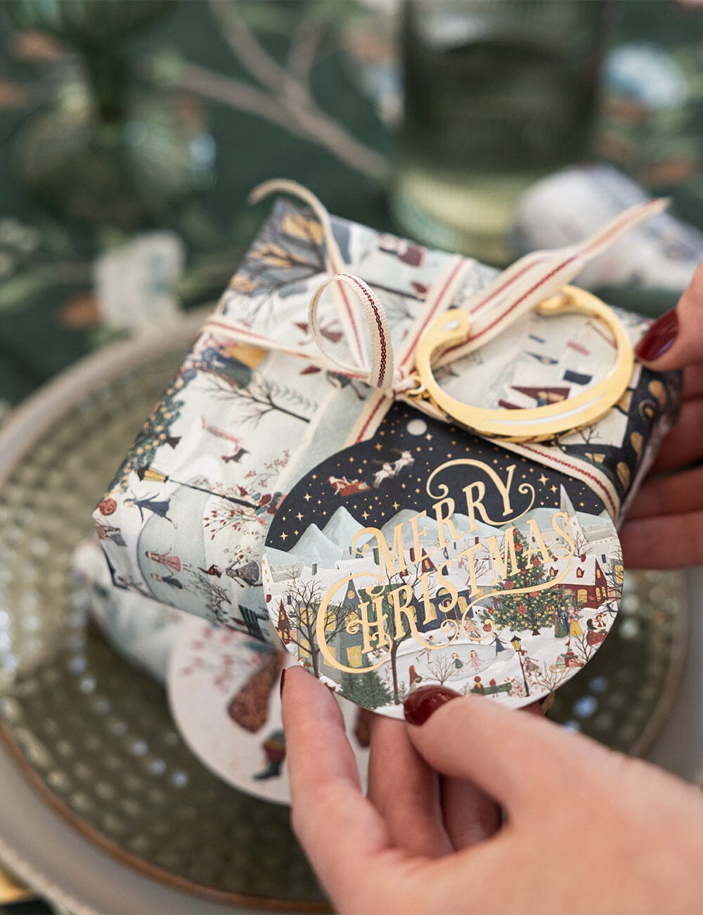 12pk Gift Tag The Christmas Village Tags (Bauble)