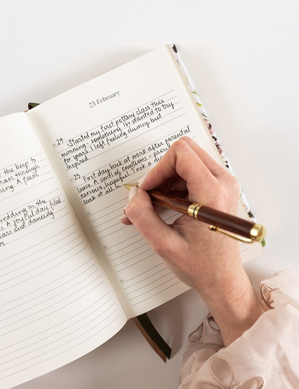 Ranunculus 5 Year Journal