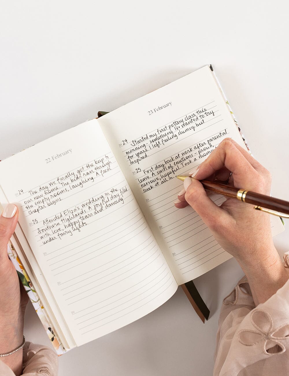 Ranunculus 5 Year Journal