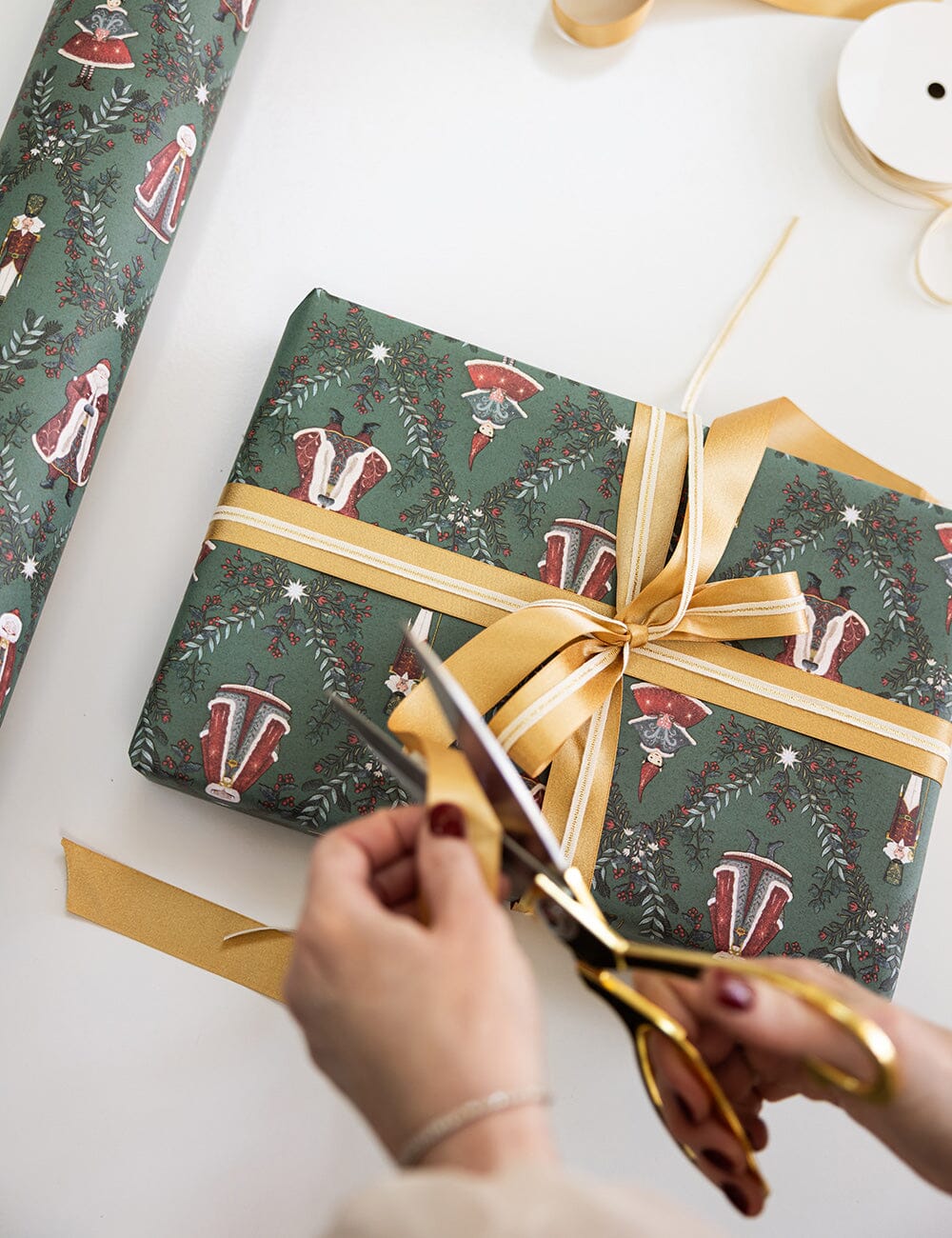 Gift Wrap Roll 30m - Mr & Mrs Claus