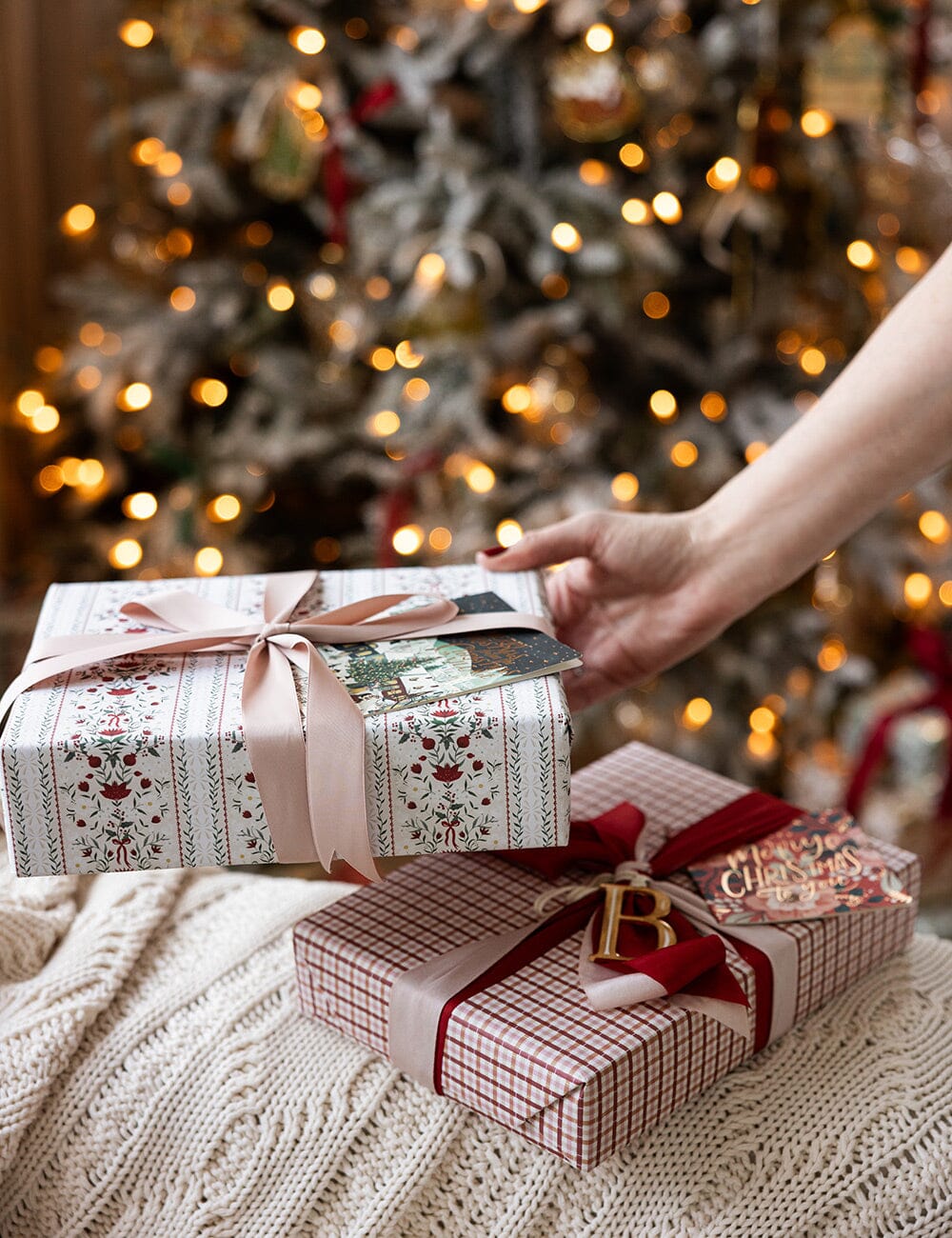 Gift Wrap Roll 30m - Festive Florals