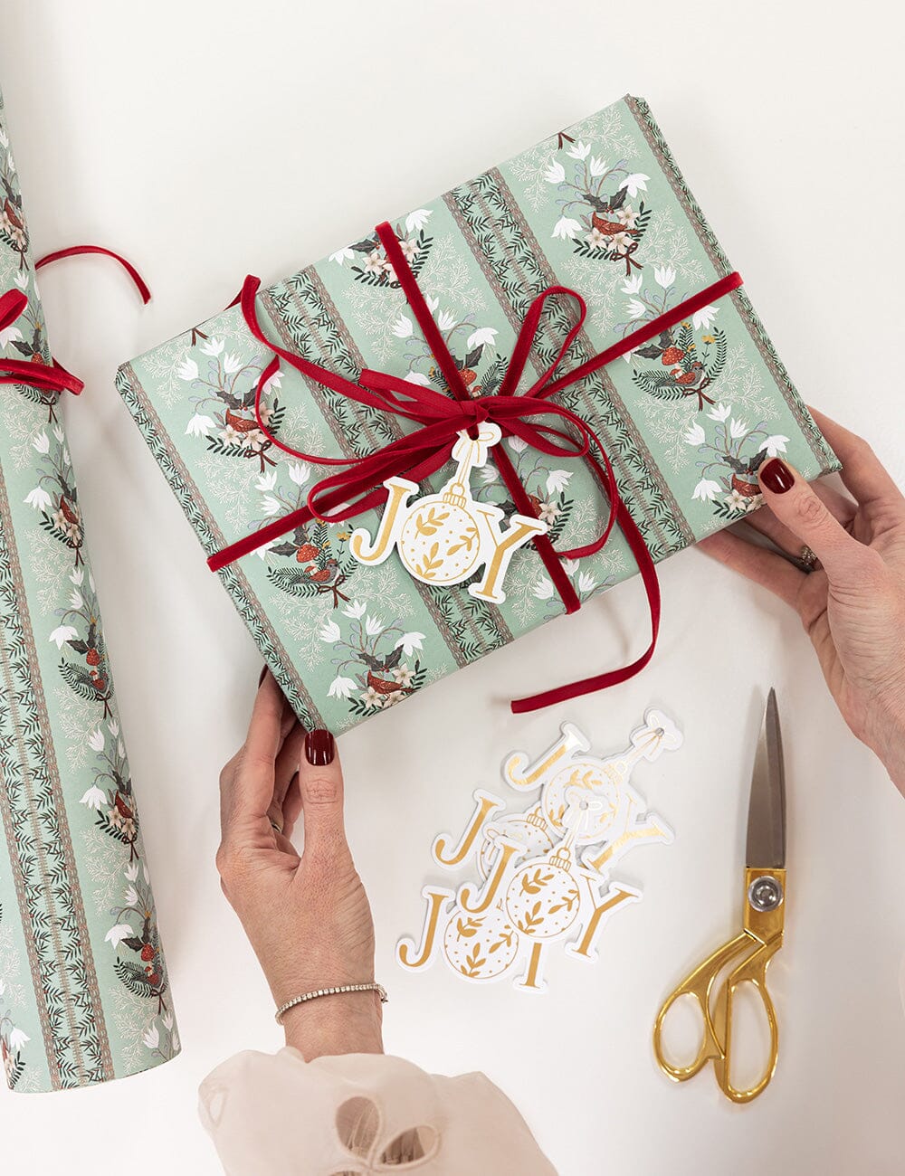 Gift Wrap Roll 30m - Christmas Songbirds