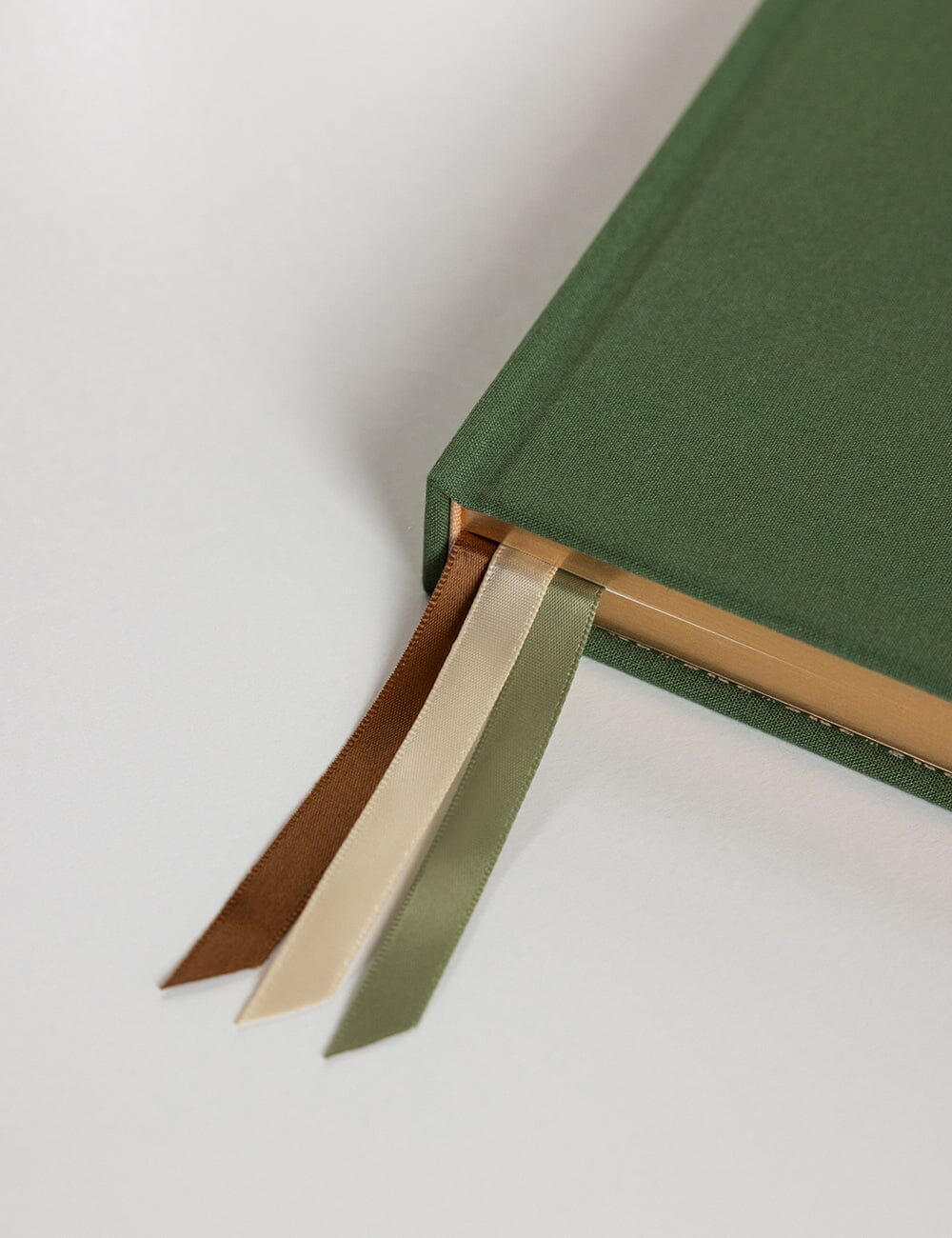 2026 Weekly Academic Student Linen Bound Planner - Finch