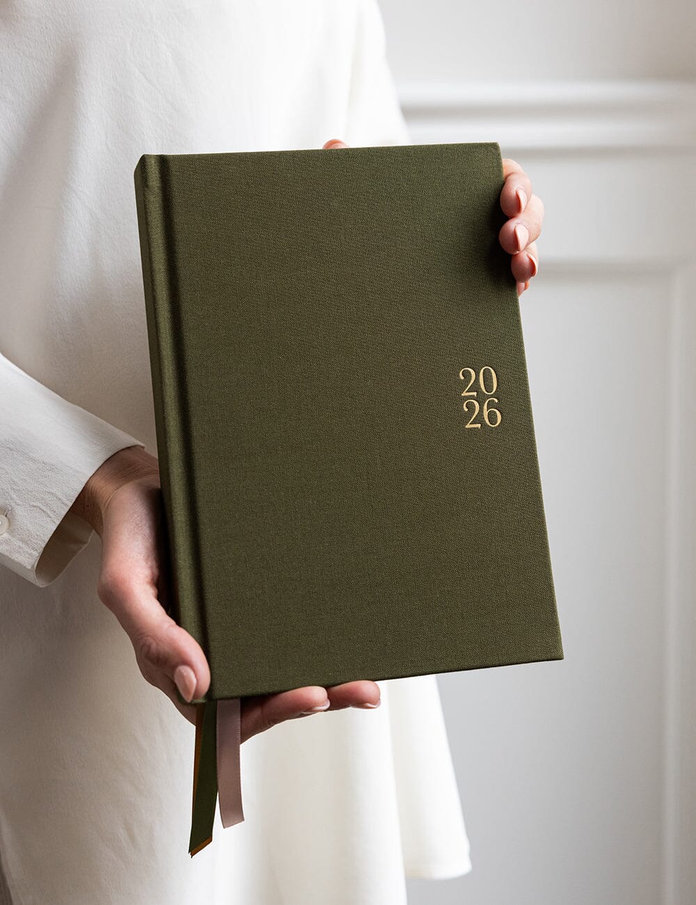 2026 Desktop Linen Bound Planner - Hunter Green