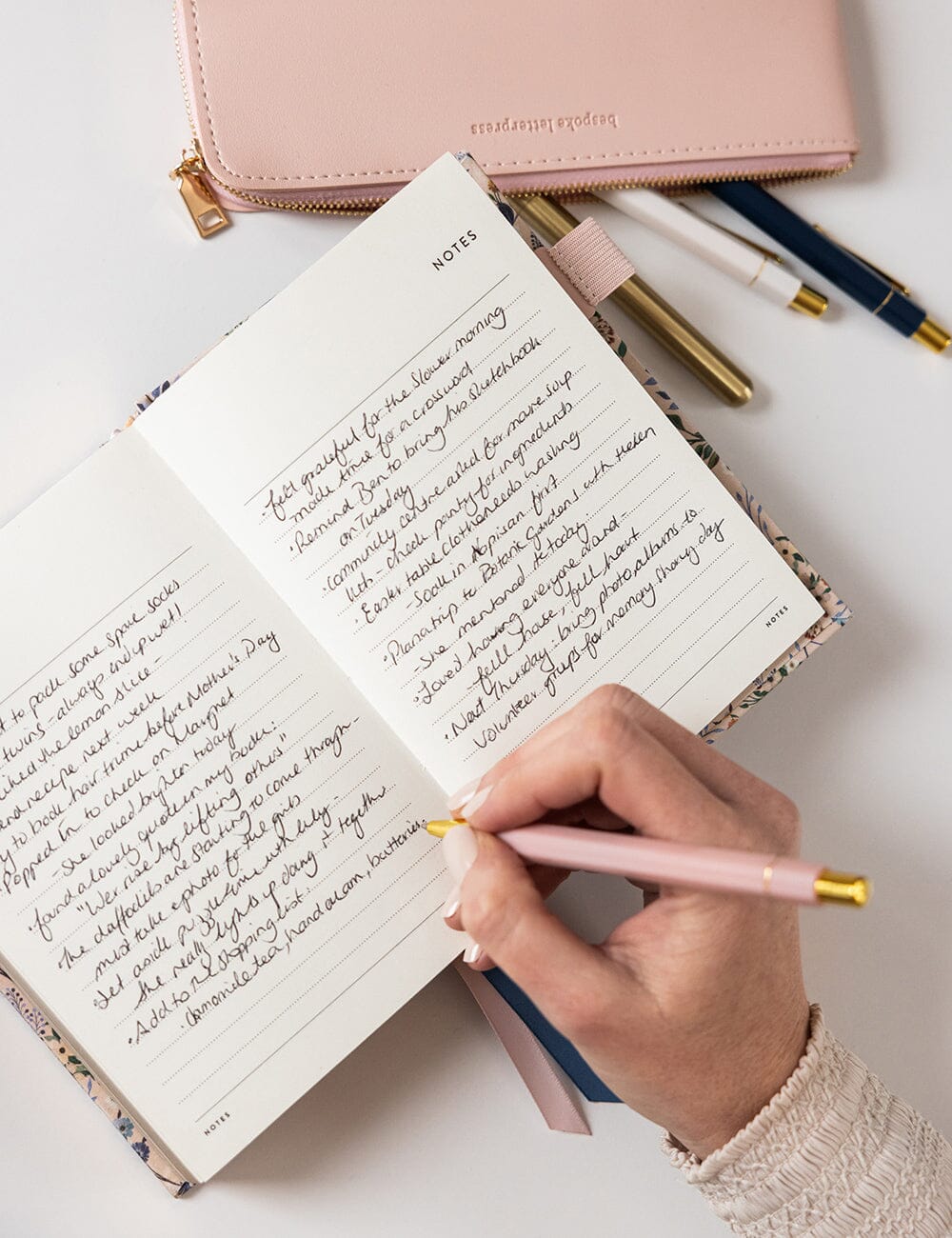 2026 Day to a Page Linen Bound Planner - Bluebuds