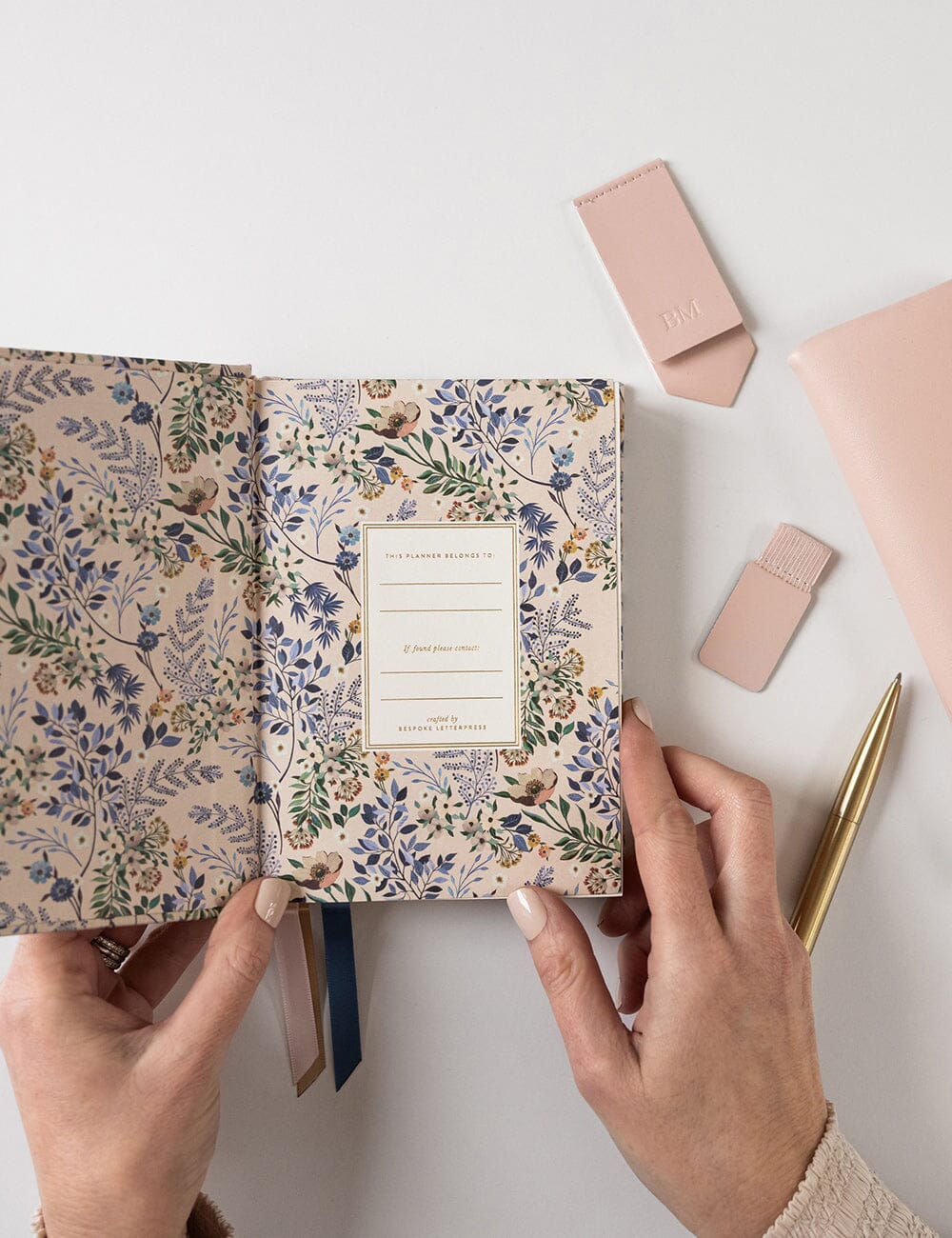 2026 Day to a Page Linen Bound Planner - Bluebuds