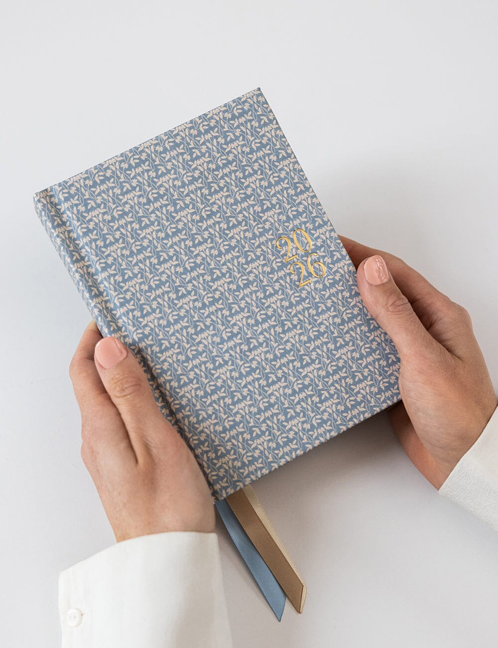 2026 Day to a Page Linen Bound Planner - Frost Bramble