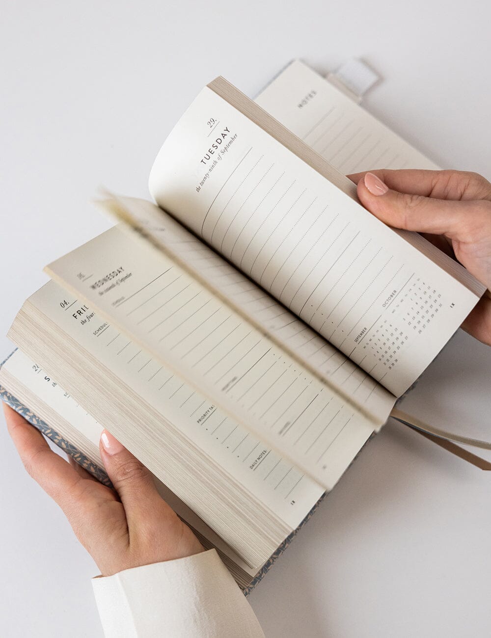 2026 Day to a Page Linen Bound Planner - Frost Bramble