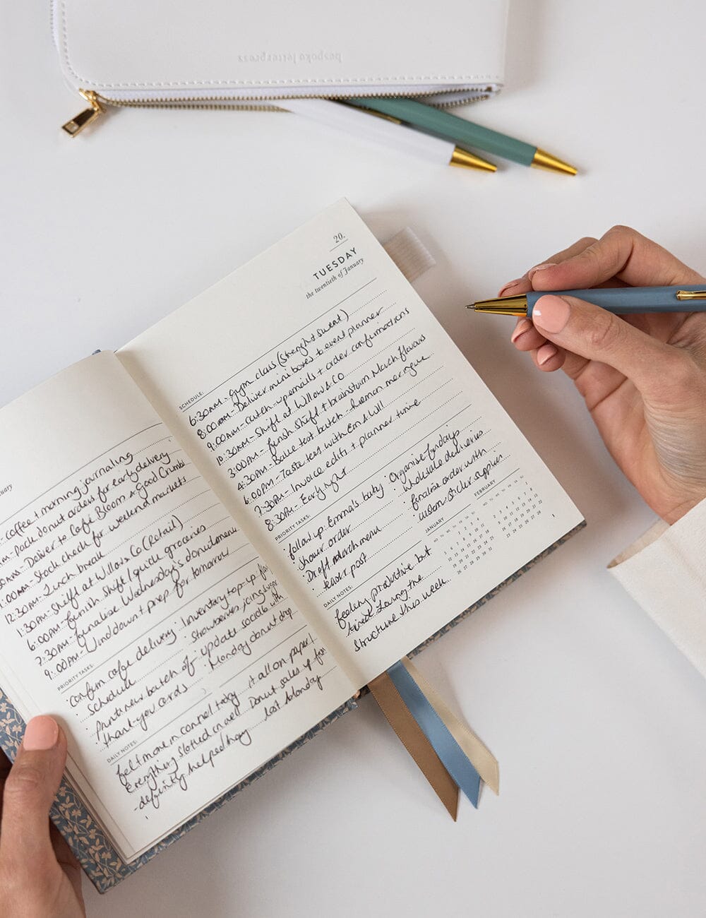 2026 Day to a Page Linen Bound Planner - Frost Bramble