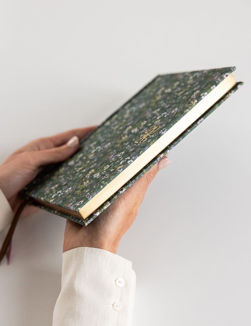 2026 Petite Linen Bound Planner - Summer Perennials