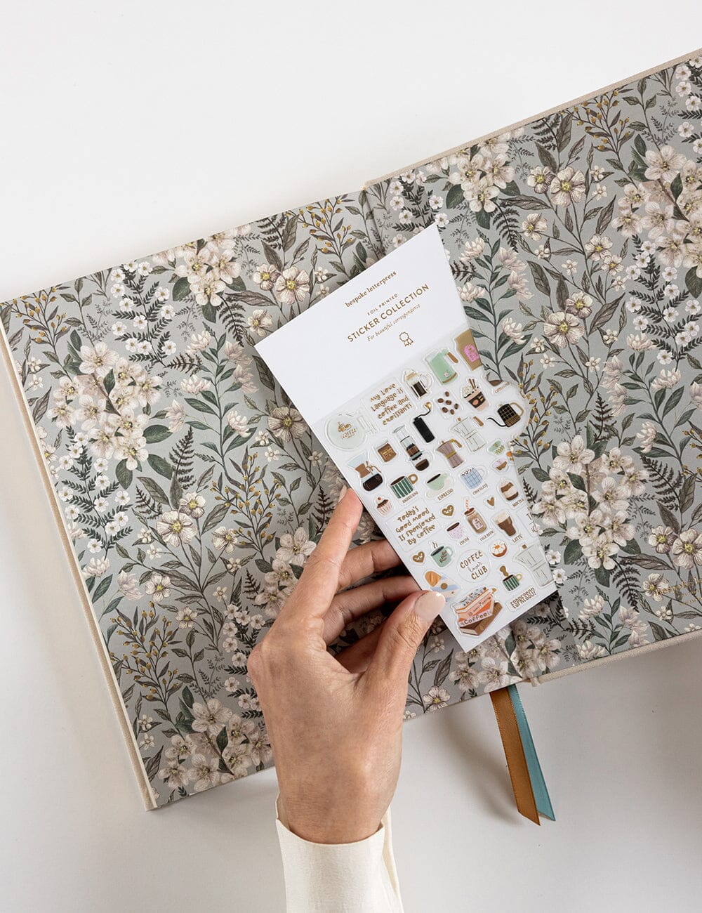 2026 Daily Vertical Appointment Planner - Sand