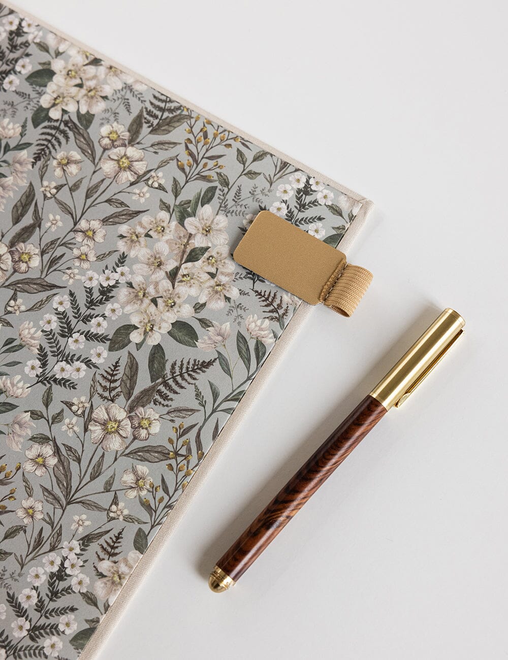 2026 Daily Vertical Appointment Planner - Sand
