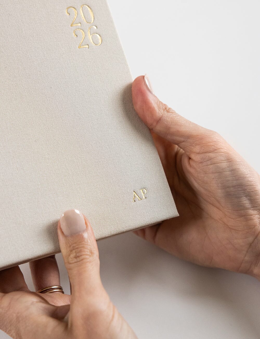 2026 Daily Vertical Appointment Planner - Latte