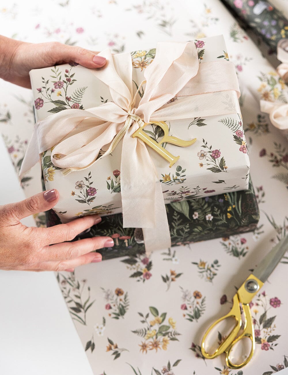 Dainty Blooms / Forest Friends Gift Wrap 100pk