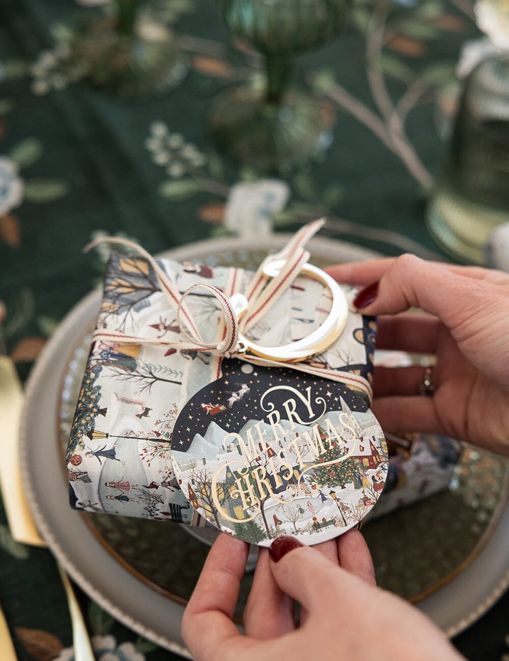 Gift Wrap Roll 3m - The Christmas Village