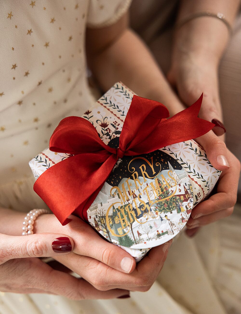 Gift Wrap Roll 3m - Festive Florals