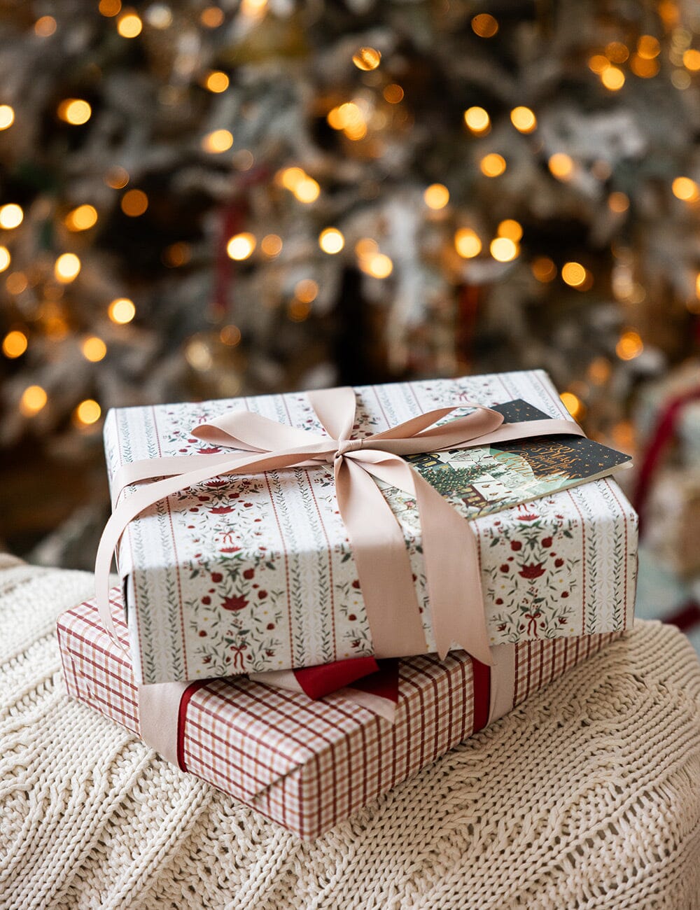 Gift Wrap Roll 3m - Festive Florals