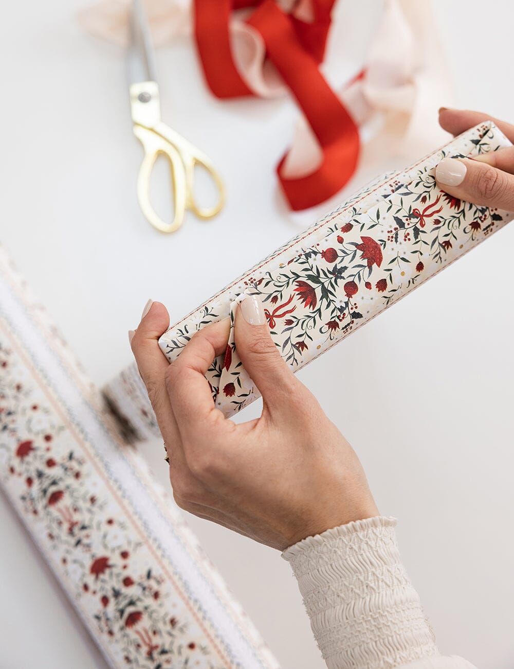 Gift Wrap Roll 3m - Festive Florals