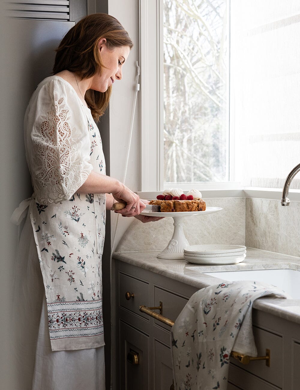 Heirloom Christmas Holly 100% Linen Apron