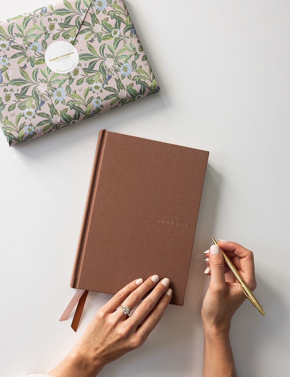 Gift Set - Linen Journal - Mocha