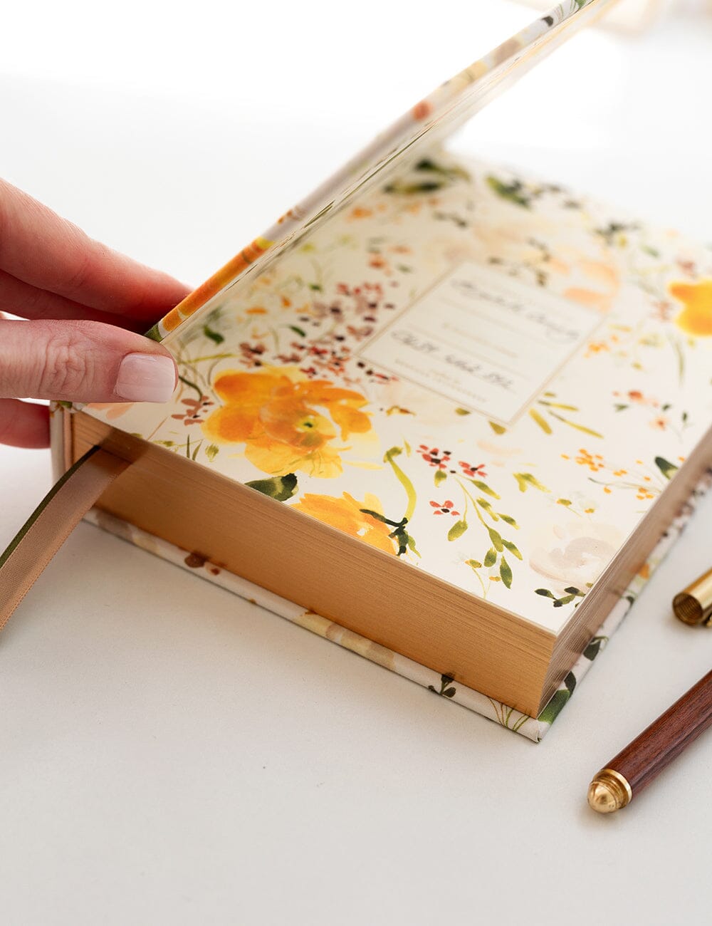 Ranunculus 5 Year Journal