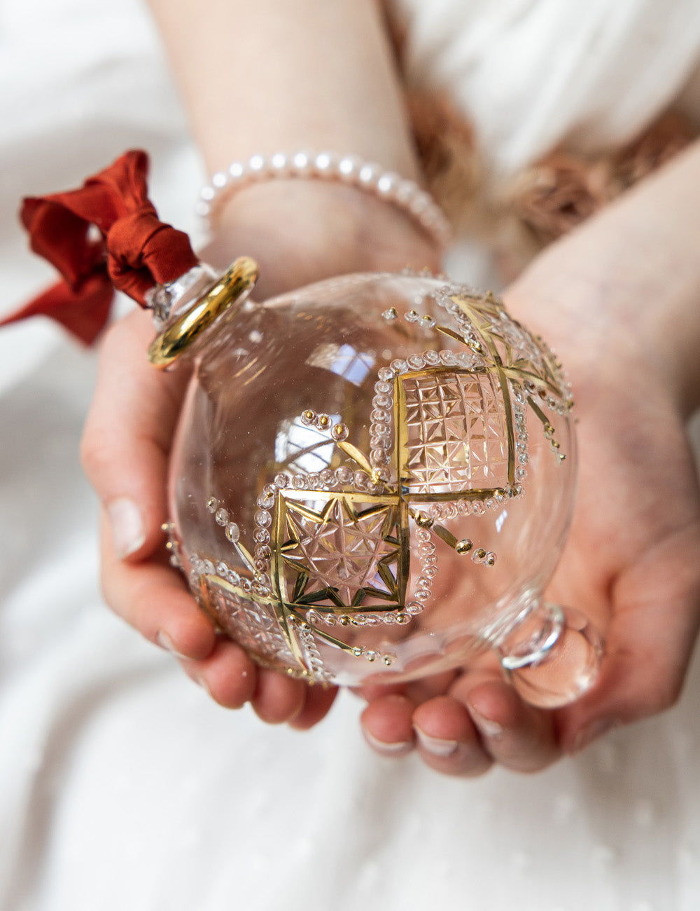Ornament Glass Round Star (Rust Ribbon)