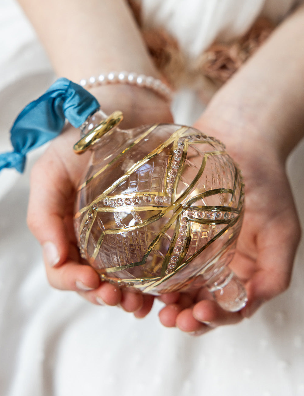 Ornament Glass Round Diamond (Teal Ribbon)