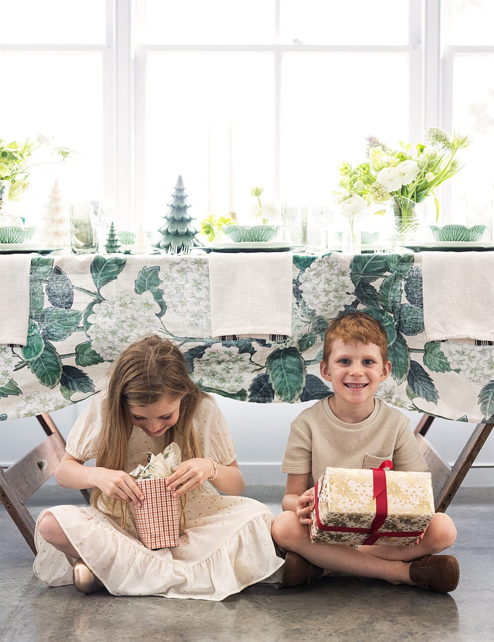 Hydrangea Linen Tablecloth