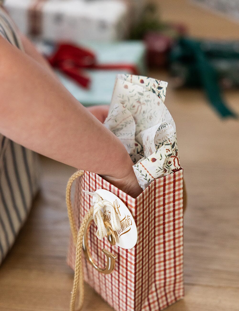 4pk Tissue Paper - Festive Florals