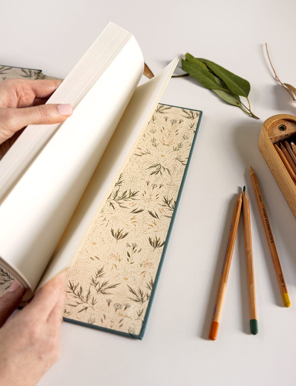 A4 Linen Bound Art Sketch Journal - Meadow