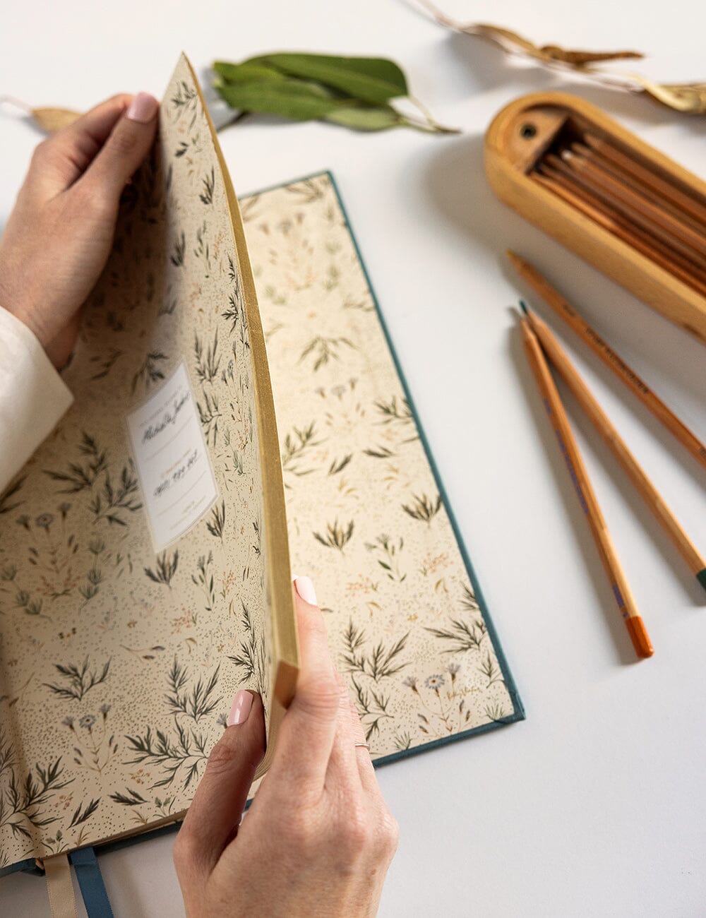 A4 Linen Bound Art Sketch Journal - Meadow