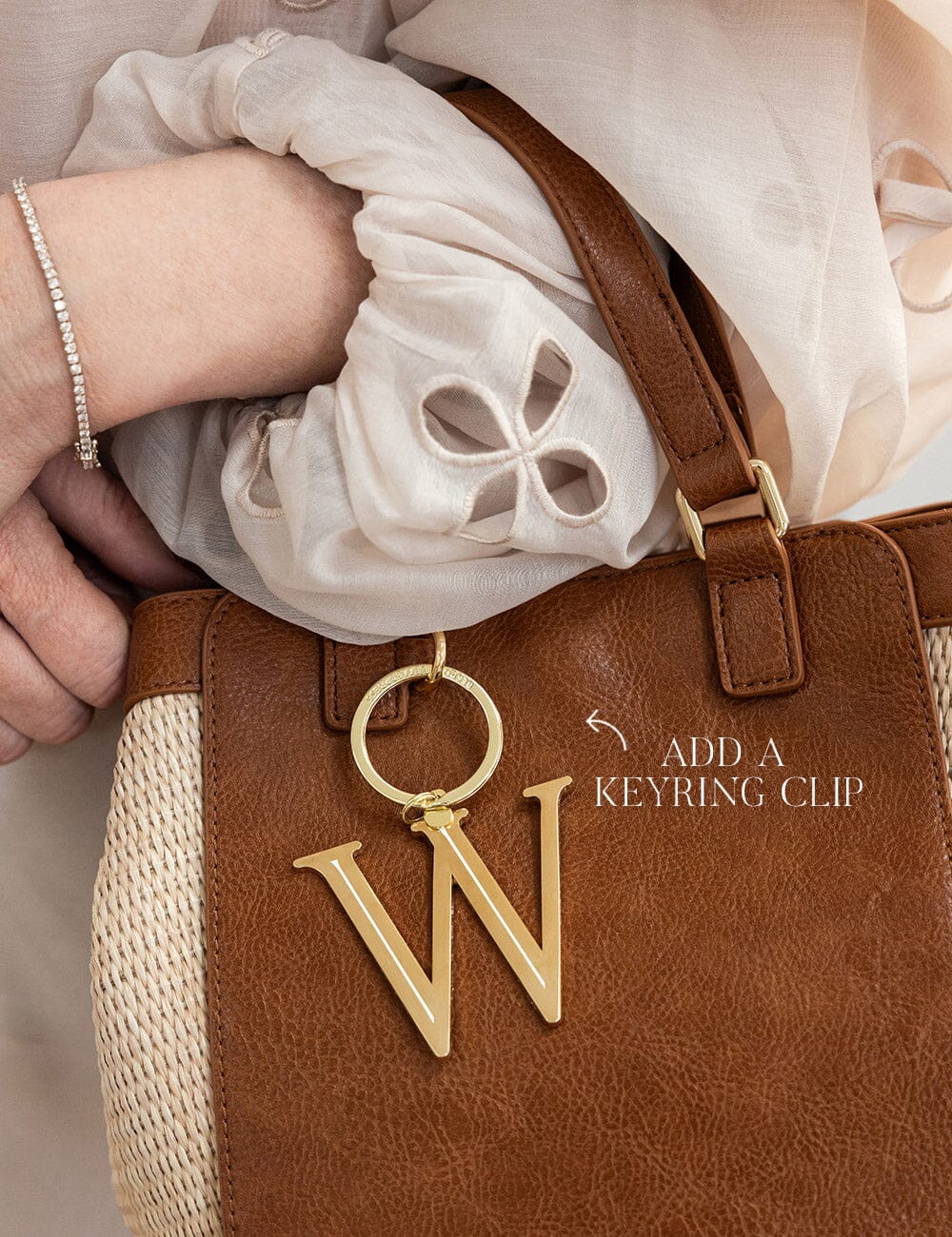 W - Fine Enamel Alphabet Ornament