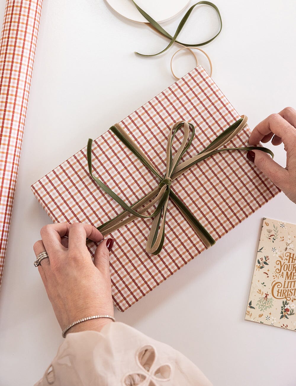 Christmas Gift Wrap Roll Bundle 2 - 6 x 3m rolls (18 Metres)