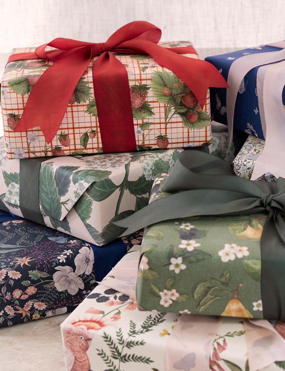 Gift Wrap Roll 30m - Hydrangea