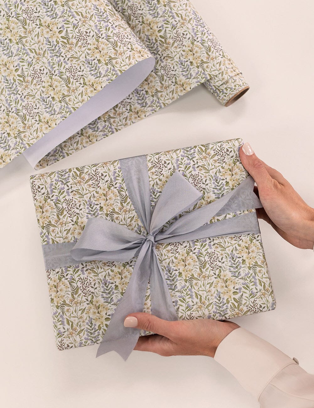 Gift Wrap Roll 30m - Forget Me Not