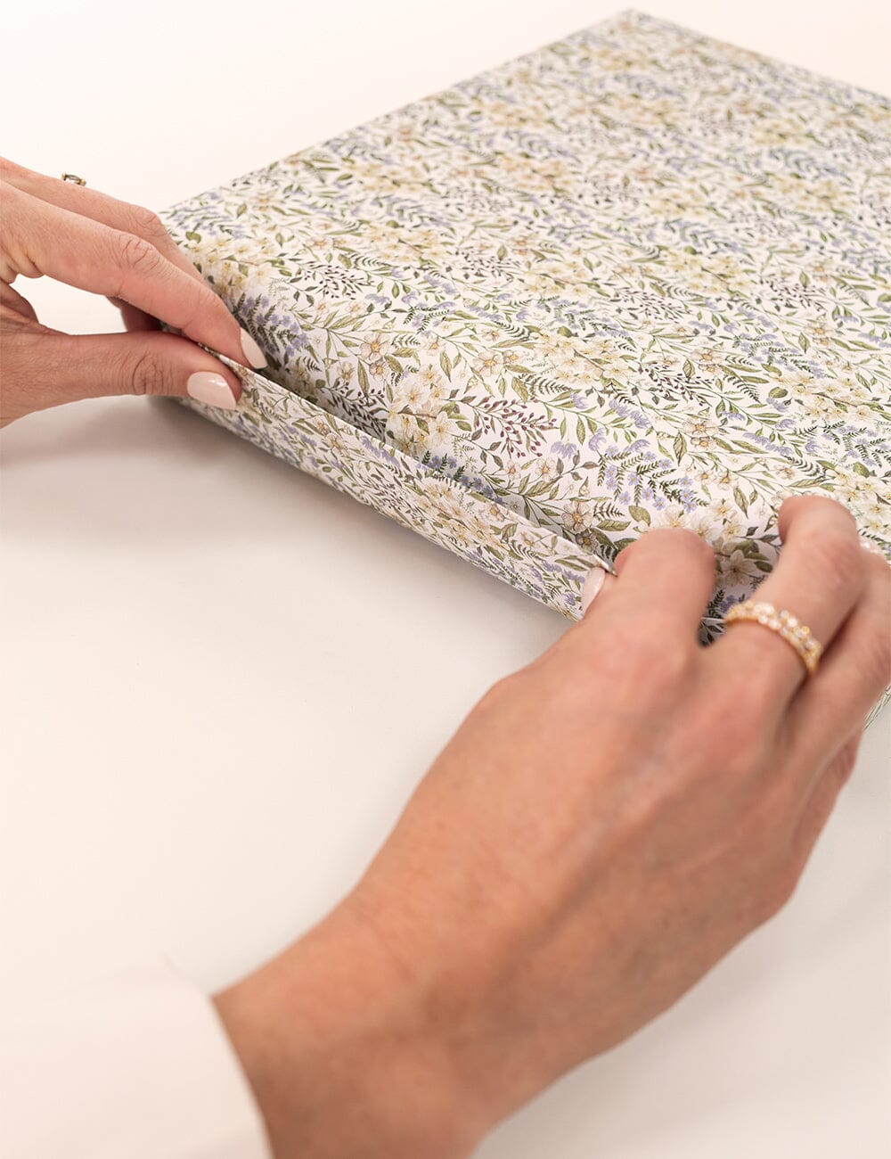 Gift Wrap Roll 30m - Forget Me Not