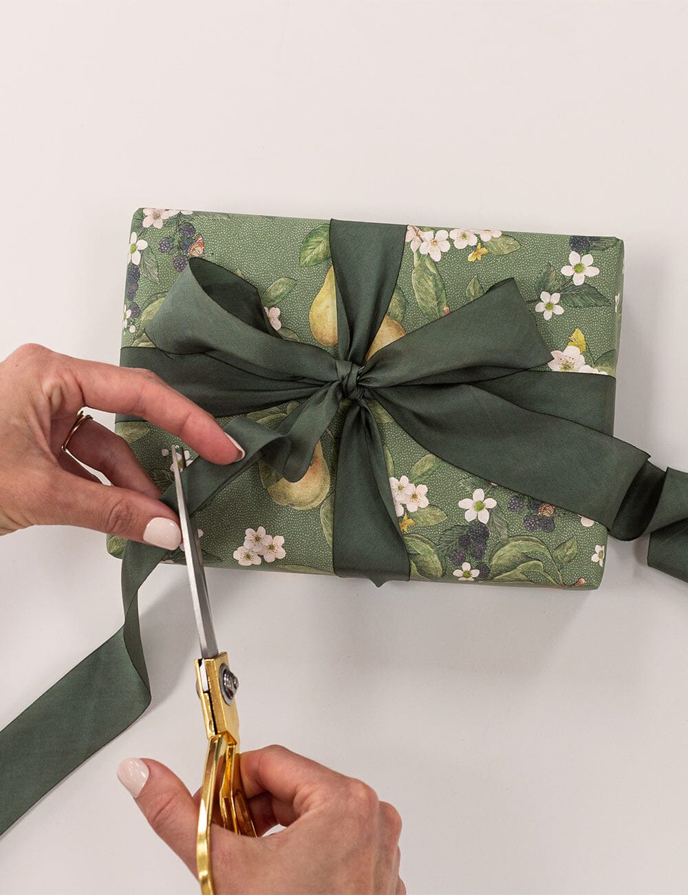 Gift Wrap Roll 30m - Pears