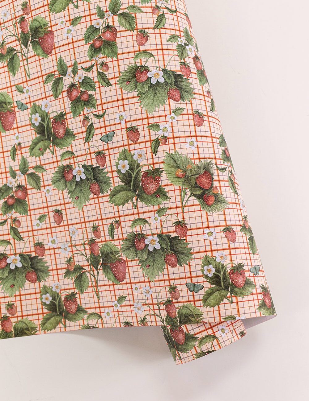 Gift Wrap Roll 30m - Strawberries