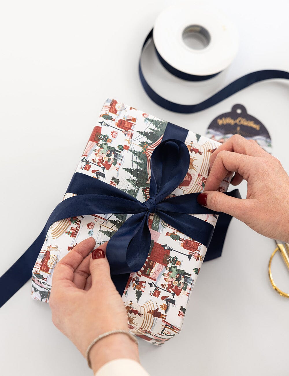 Gift Wrap 30m Roll - Christmas Market