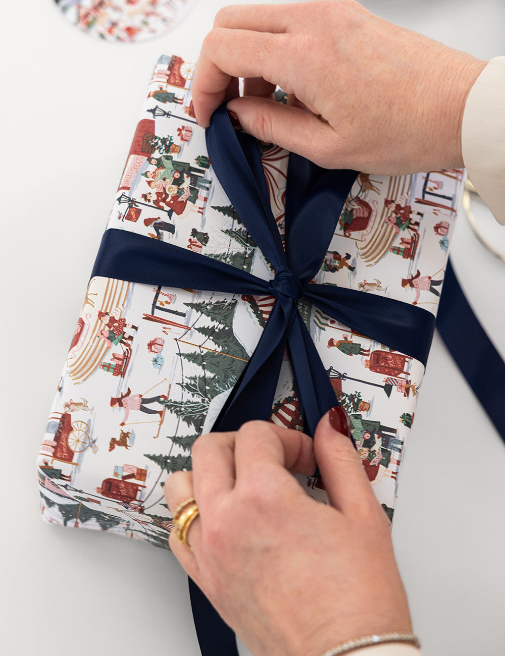 Gift Wrap 30m Roll - Christmas Market