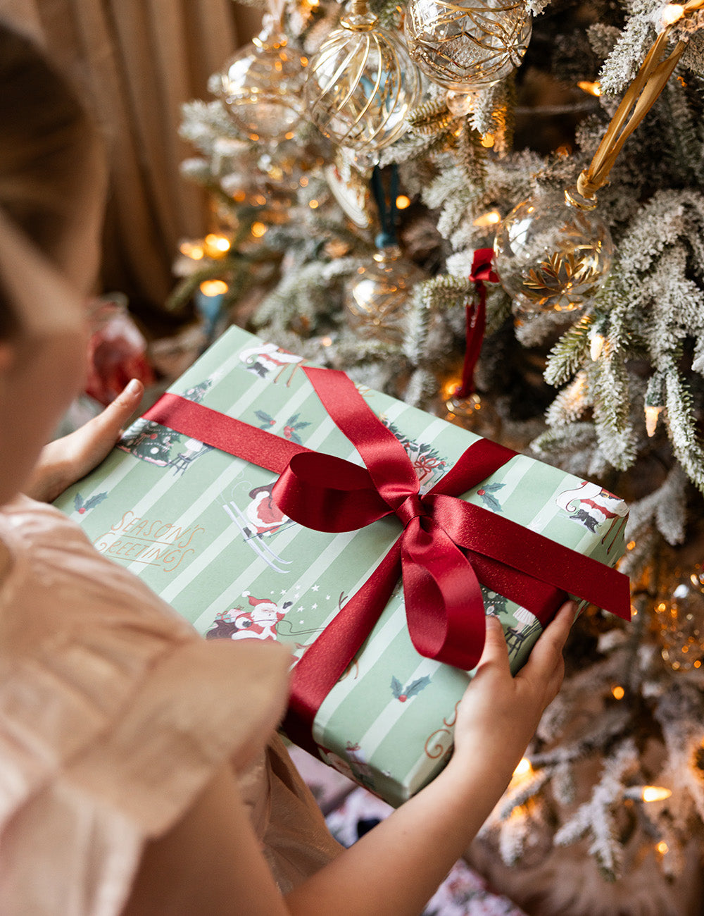 Gift Wrap 30m Roll - Christmas Santas