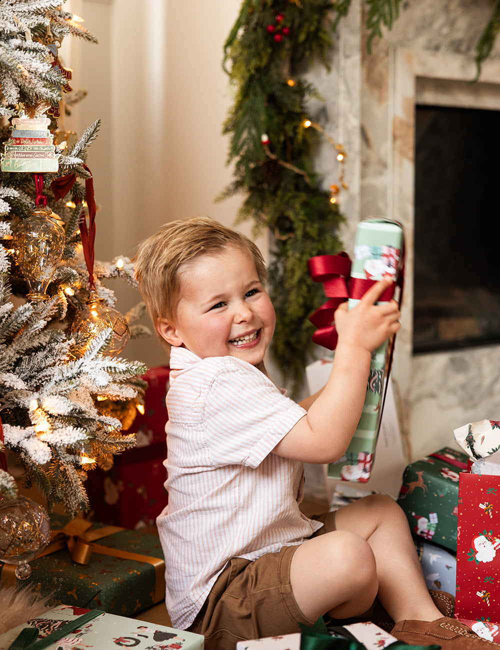 Gift Wrap 30m Roll - Christmas Santas