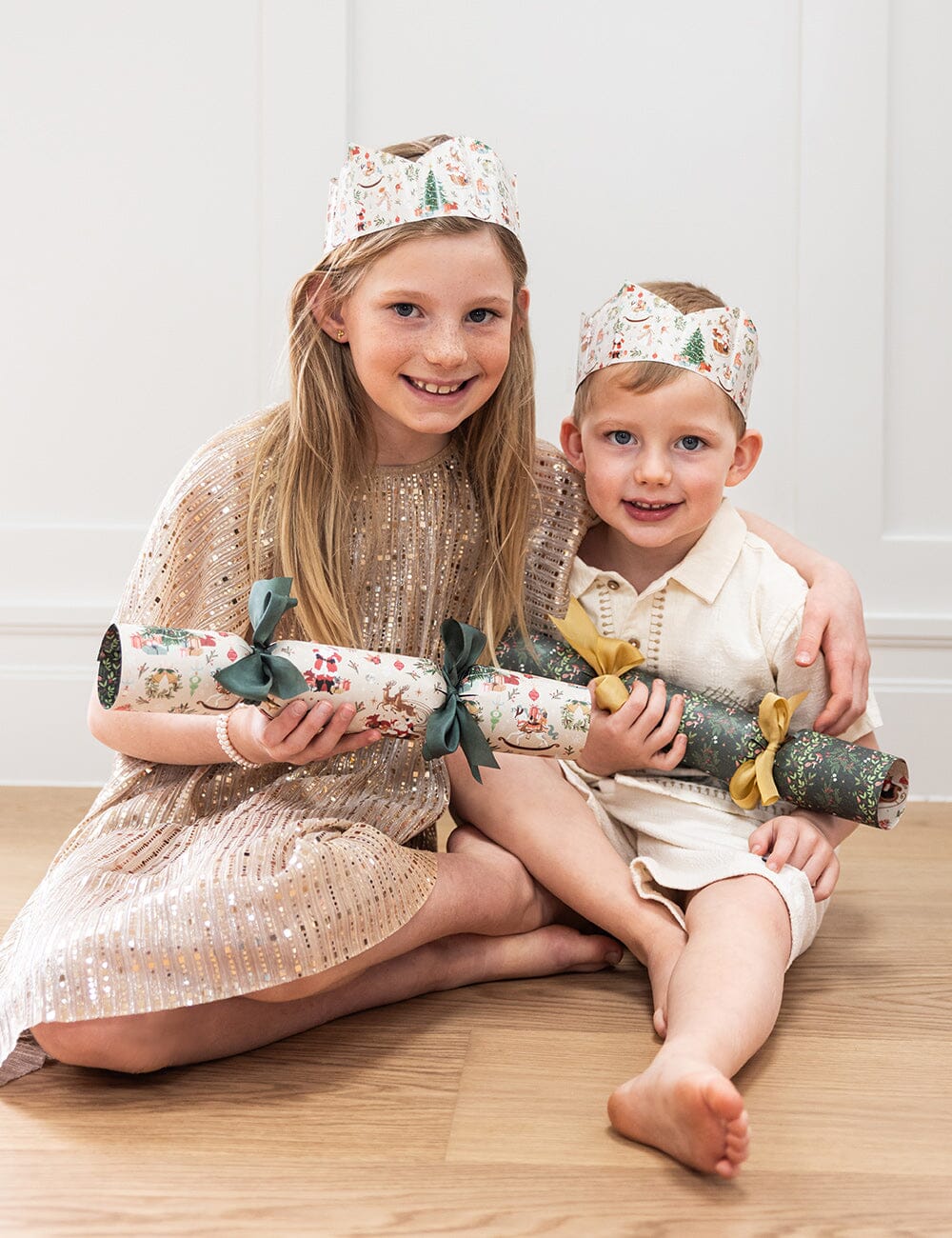 10 Pack Christmas Cracker Kit - Jolly Santa