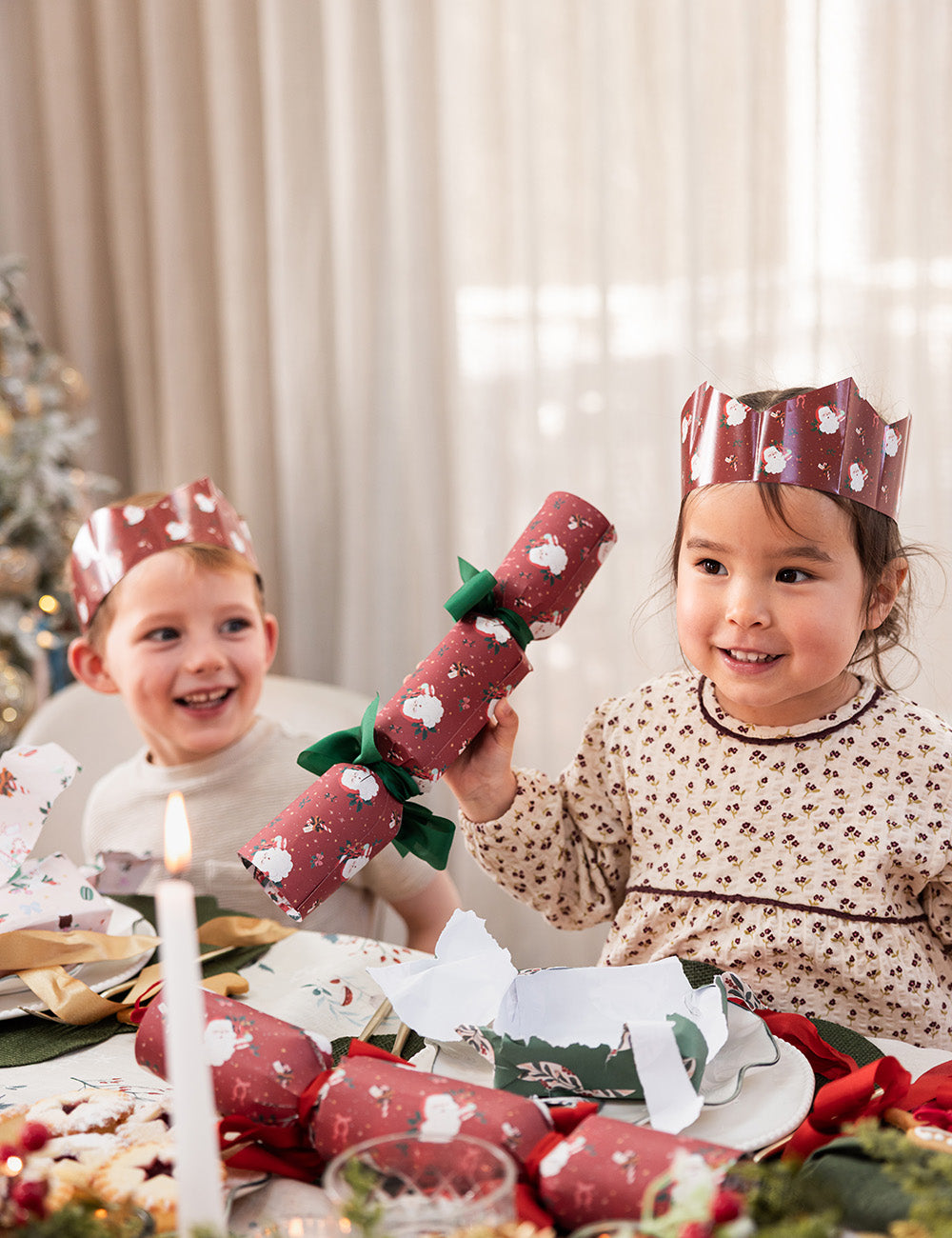 10 Pack Christmas Paper Crown Hats - Jingle Bells