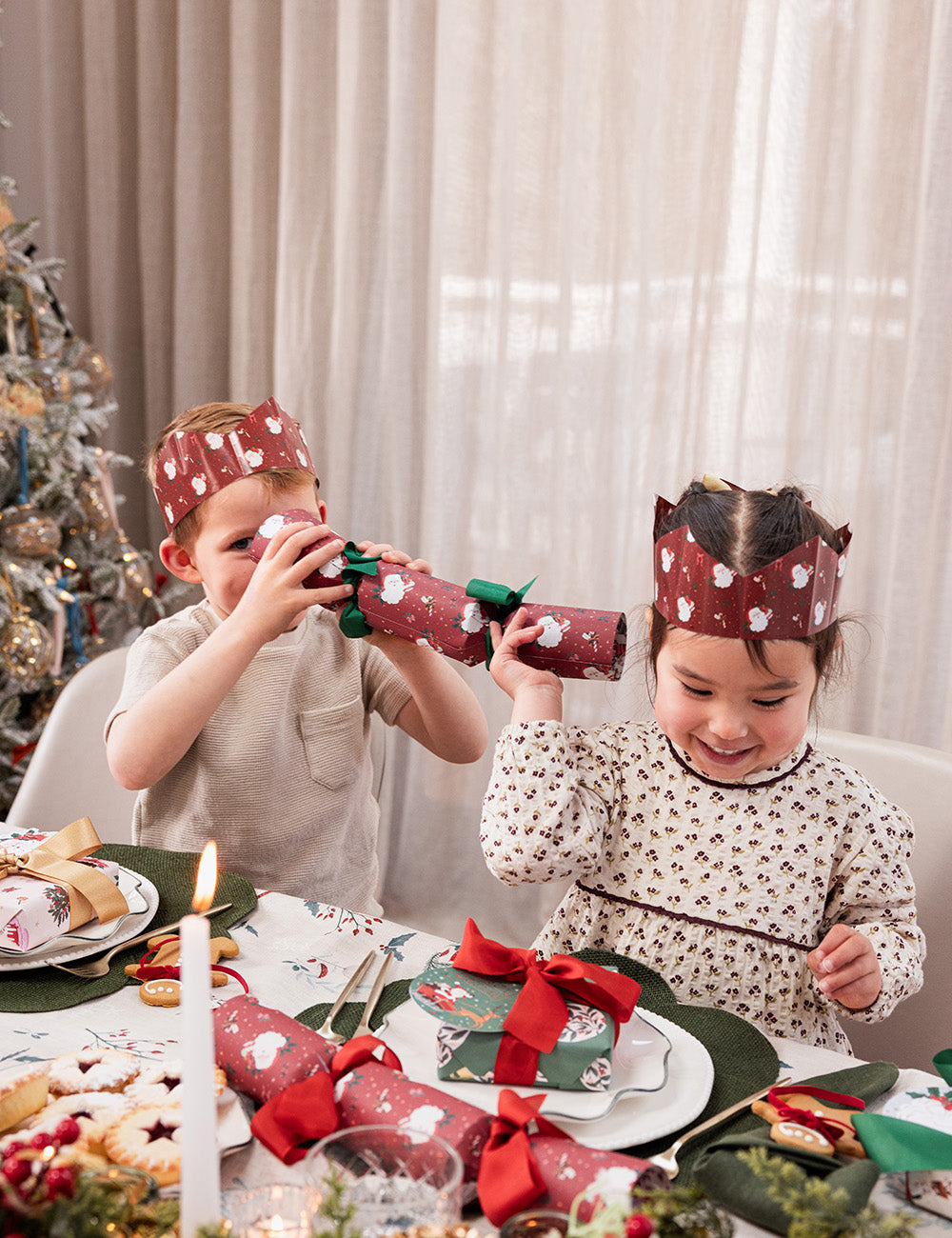 10 Pack Christmas Paper Crown Hats - Jingle Bells