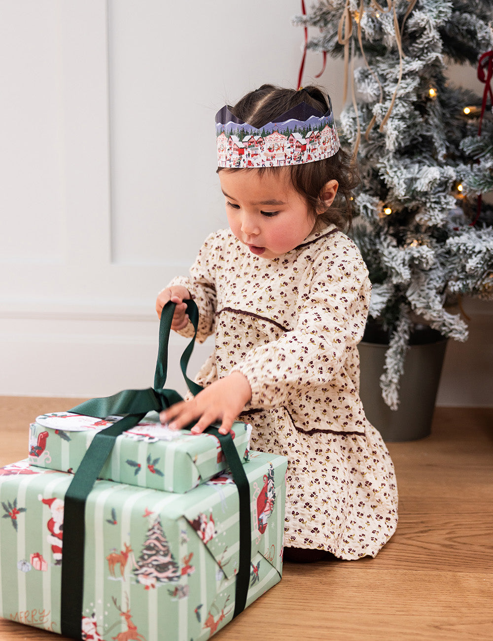 10 Pack Christmas Paper Crown Hats - Christmas Market