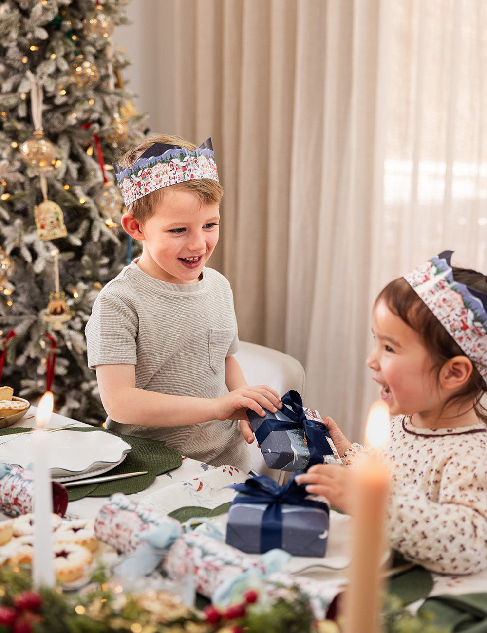 10 Pack Christmas Paper Crown Hats - Christmas Market