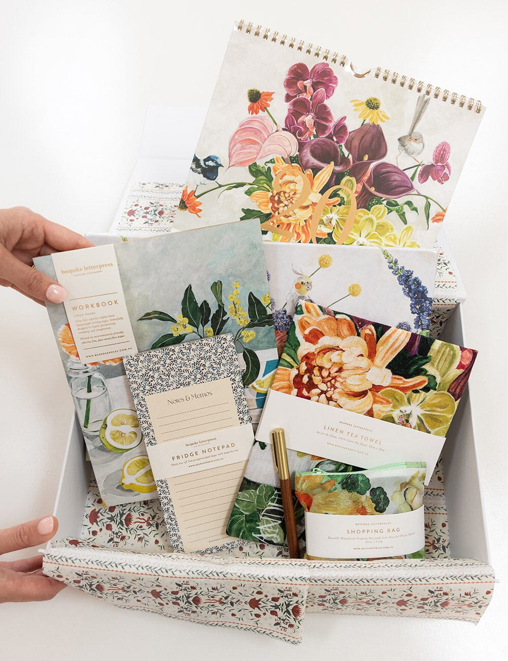 Hamper Gift Set - Bespoke Favourites