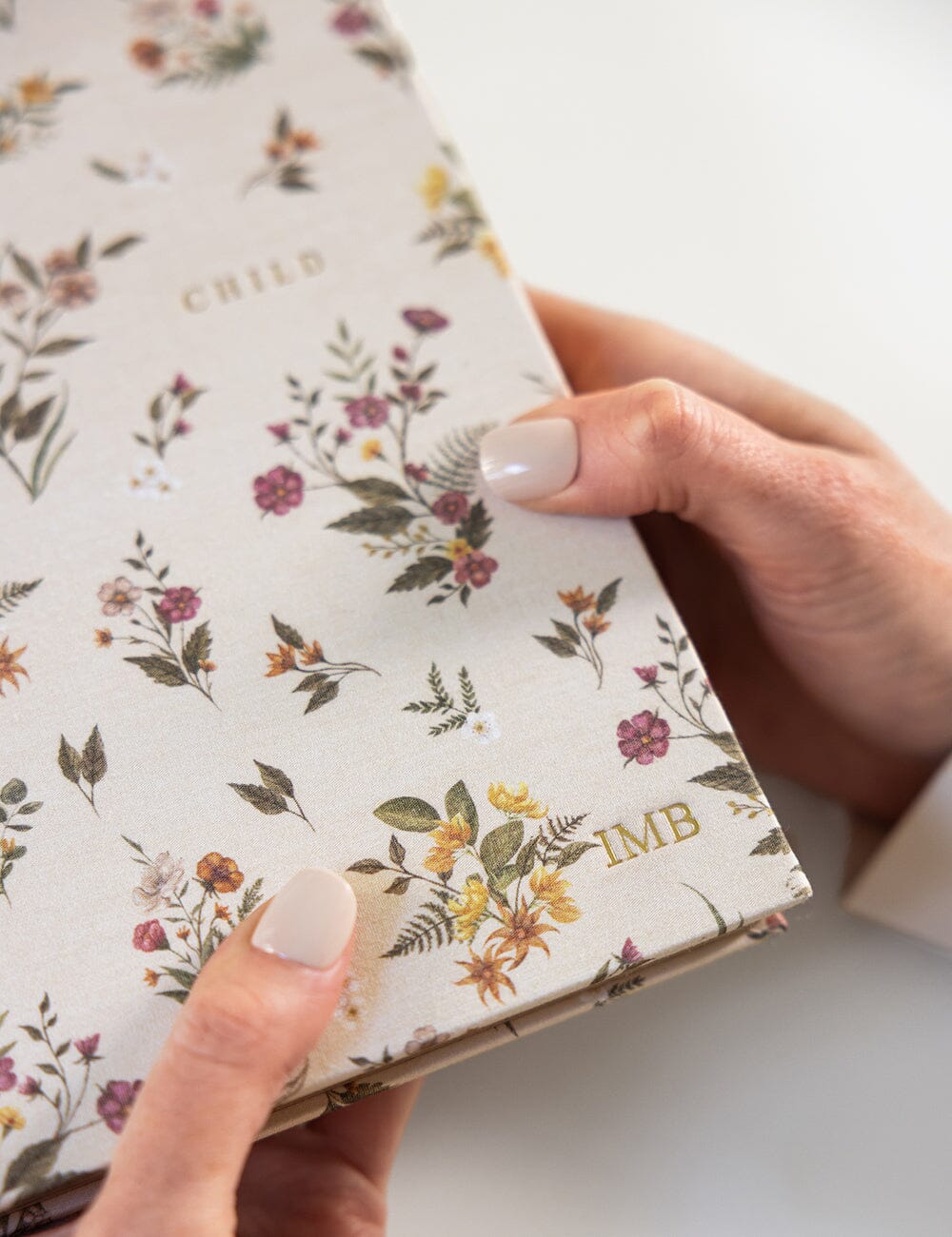 Heirloom Childhood Memory Journal - Dainty Blooms
